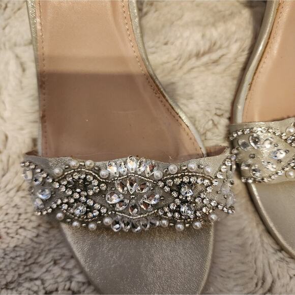 BETSY JOHNSON SILVER JEWELED HEEL SIZE 11  - 1207 - Picture 3 of 8